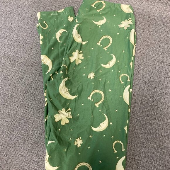 OS NWOT Lularoe leggings Clovers Moon St Patrick's Day - Picture 1 of 8